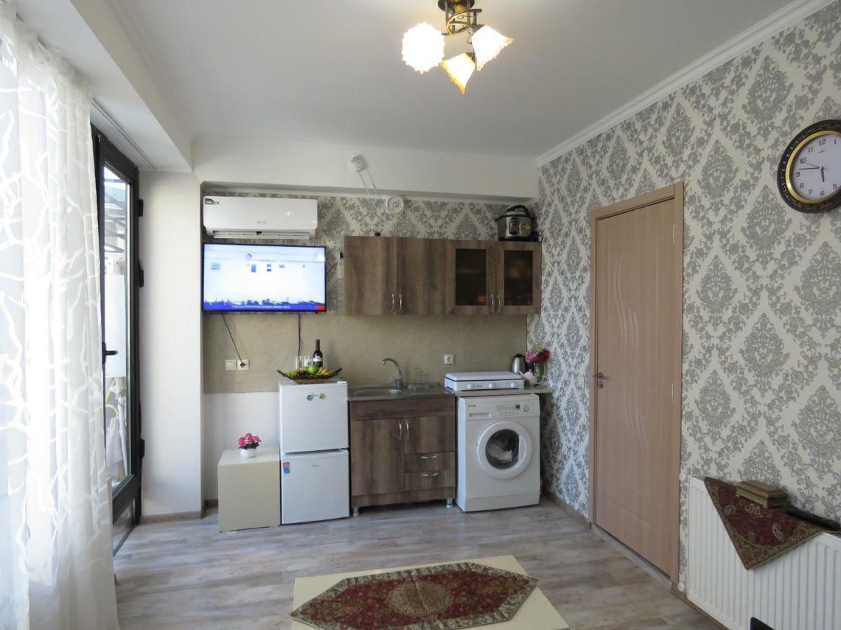 Atlas Hotel Тбілісі Екстер'єр фото